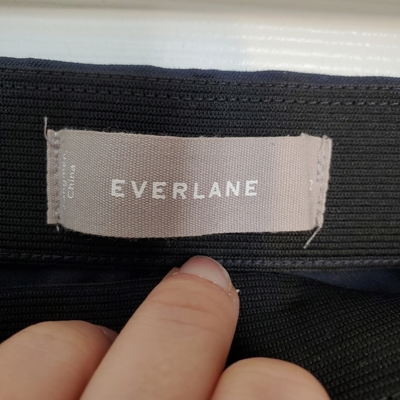 EVERLANE Skinny Navy Stretch Trousers with Side Zipper - Picture 4 of 12